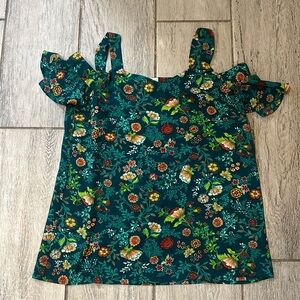 Monteau Los Angeles Off the Shoulder Floral top Size Medium